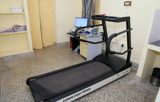treadmill exercise stress test is used to determine the effects of exercise on the heart 